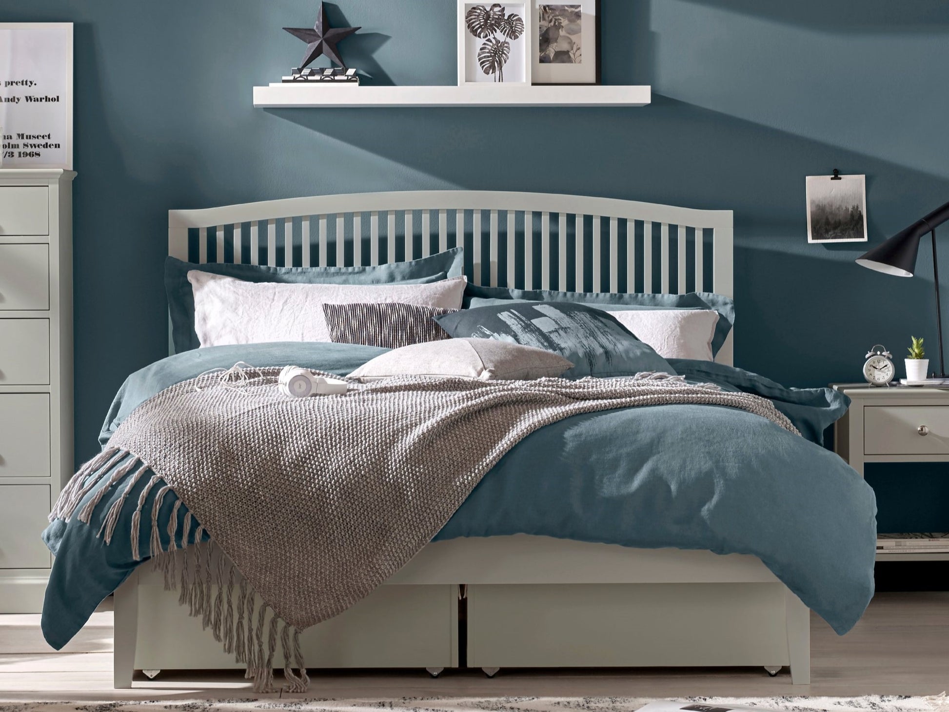 Ashby Soft Grey Slatted Bedstead Roomset