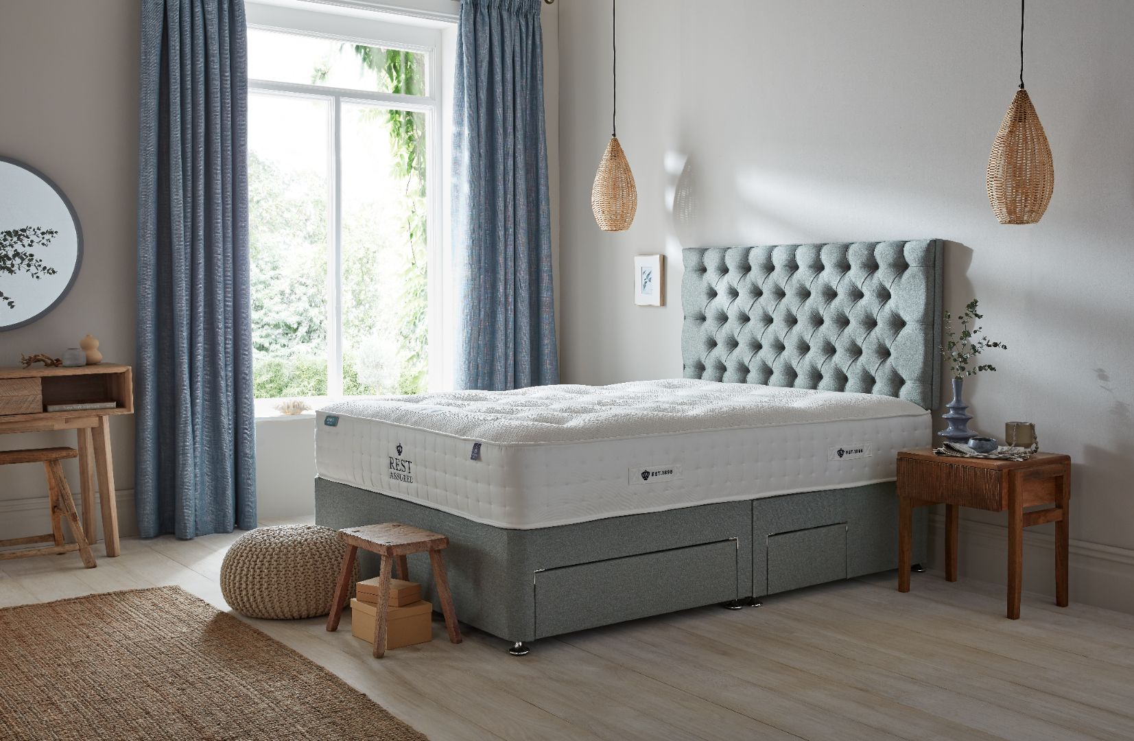 Rest Assured Mistral Divan Bed - Superking 3