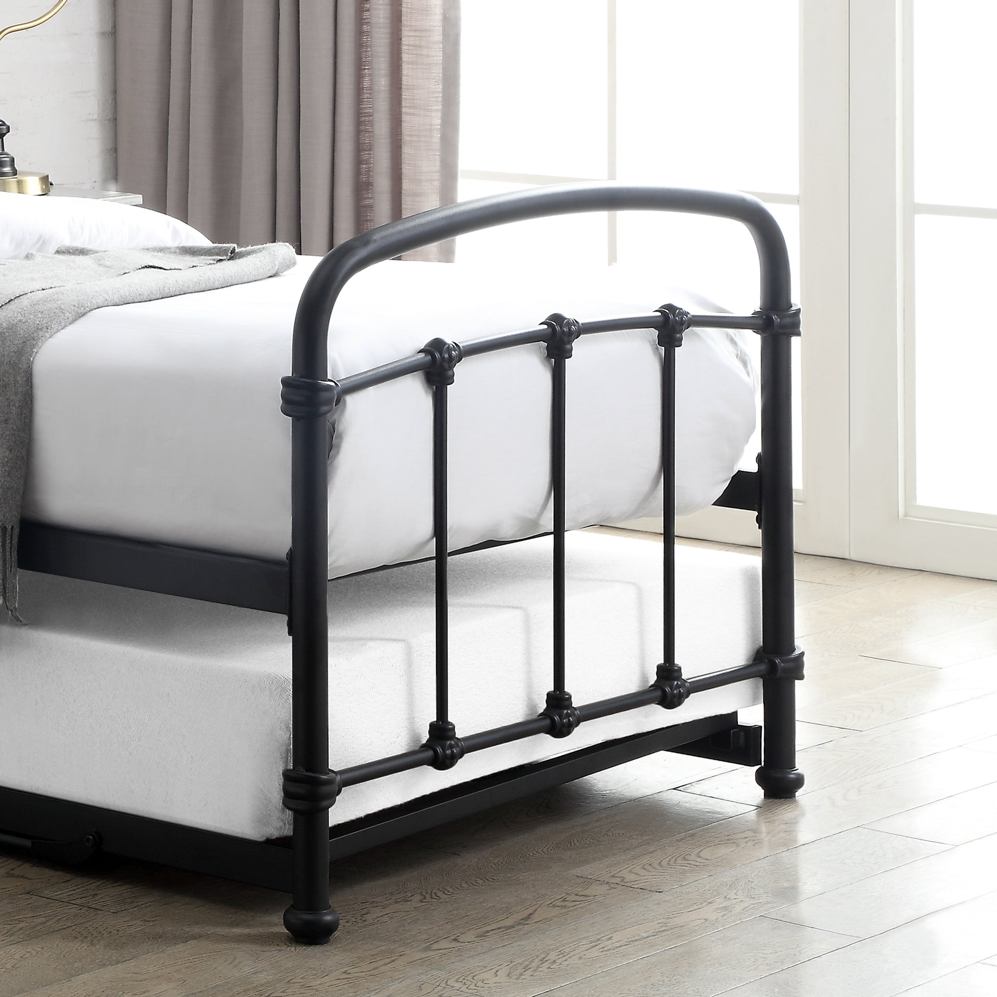 Maitland Metal Guest Bed - Sand Blast Black 4