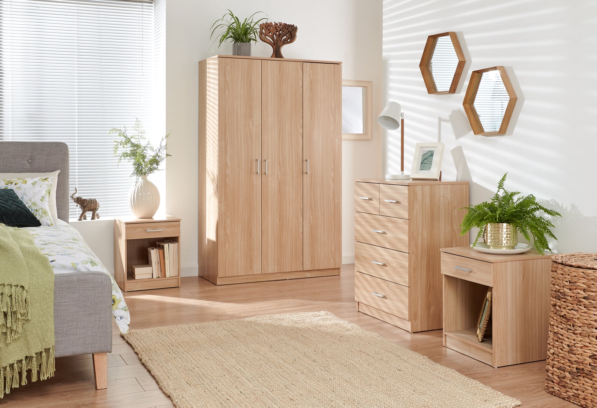 GFW Panama Four Piece Bedroom Furniture Set - Oak