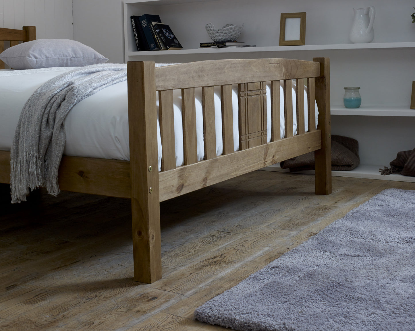 Limelight Sedna Wooden Bed - Double 3