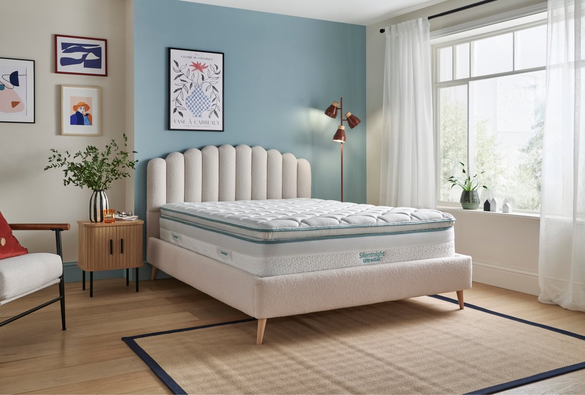 Silentnight UltraGel Cool Pillow Top Pocket 2000 Mattress Room Set