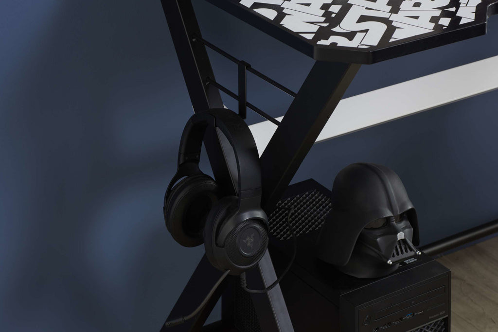 Star Wars Computer Gaming Desk headphones