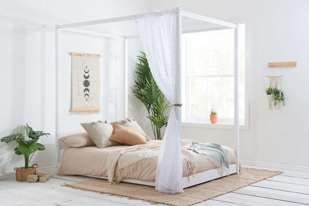 Birlea Darwin Four Poster Bed - White